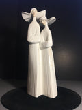 Lladro Porcelain Figurine of Two Nuns # 4611 " Monjas "