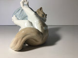 Nao by Lladro Porcelain Figurine Cat with Ball of Yarn