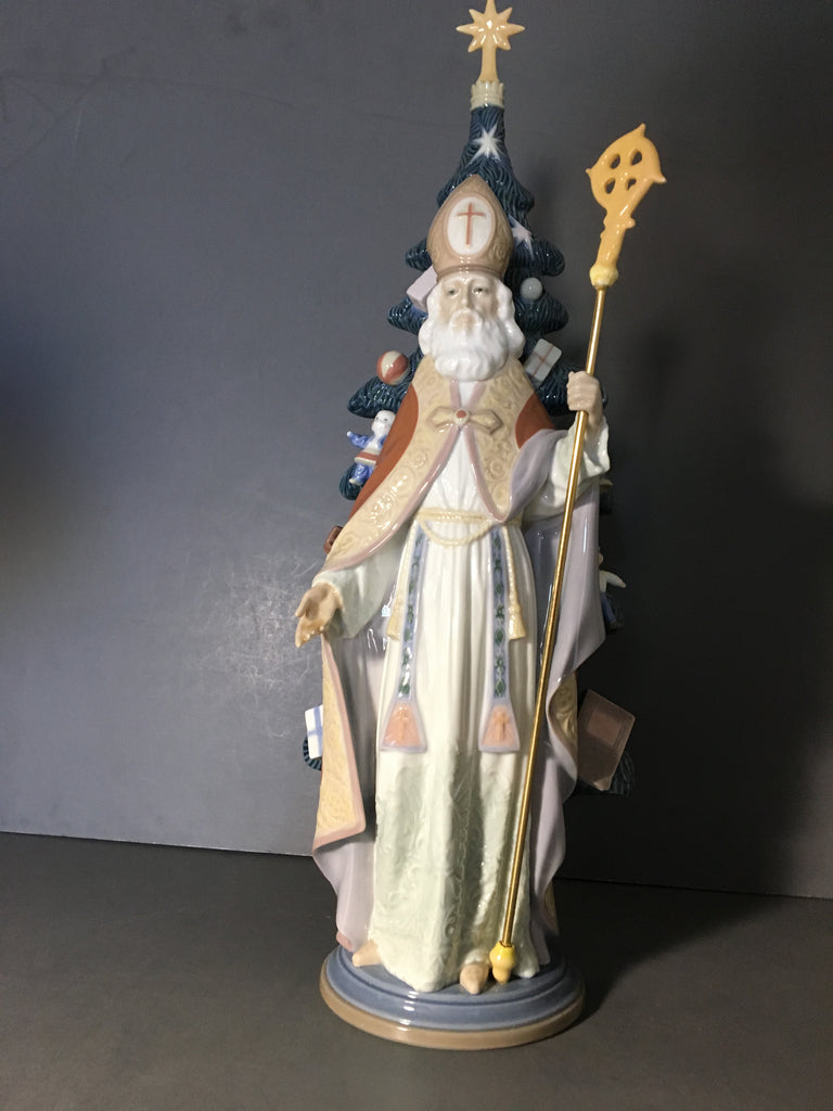 Lladro San Nicolas Navideno Figurine  # 5427